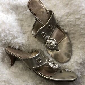 Jack Rogers metallic gold leather kitten heels 8.5
